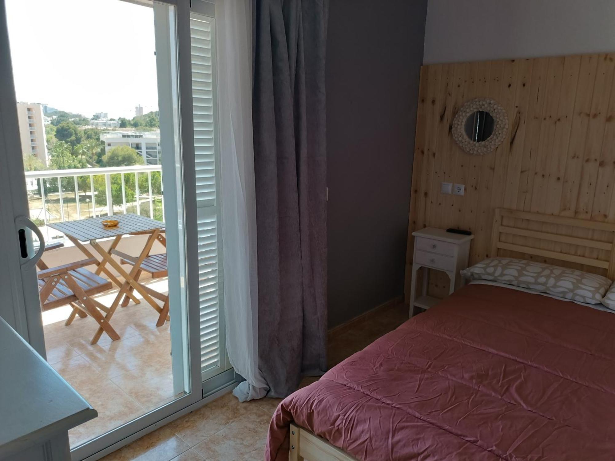 Hostal Belgica Palmanova Exterior foto